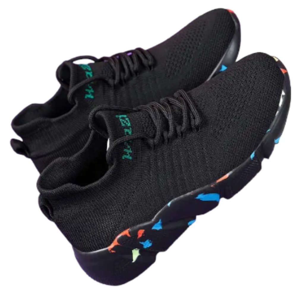 Women's Graffiti Pattern  Outdoor Casual Sneakers Black Size 7.5